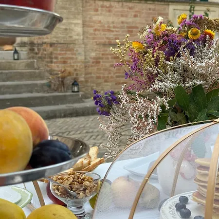 Bed & Breakfast Santa Maria Al Poggio - Dimora Storica Con Vista Mare 4*